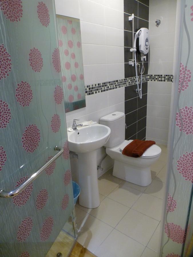 138 @ Bestari Hotel 3*
